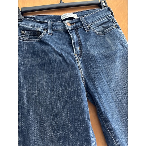 Women's Levi's Perfectly Slimming 512 Bootcut Size 6M‎ Dark Wash 90's Y2K Retro - Picture 3 of 6